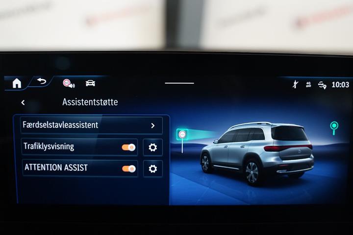 Sort Mercedes EQB250+ fra 2025