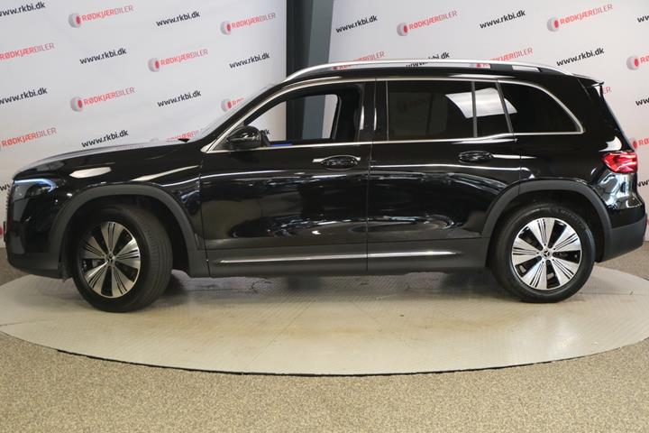 Sort Mercedes EQB250+ fra 2025