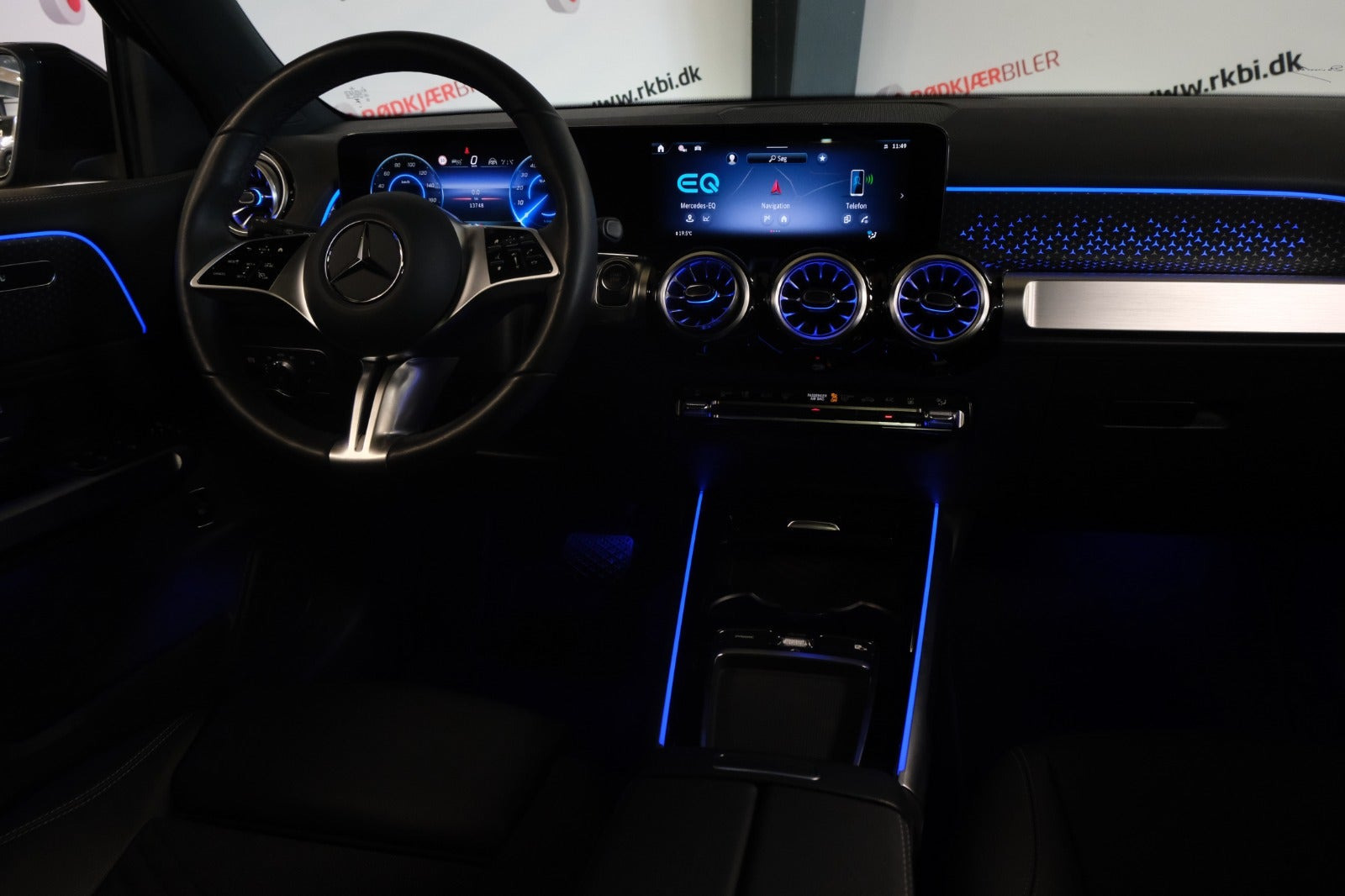Sort Mercedes EQB250+ fra 2025