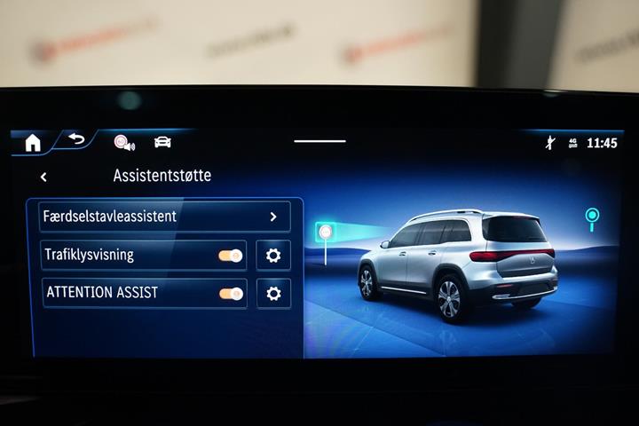 Sort Mercedes EQB250+ fra 2025