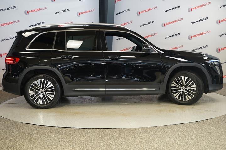 Sort Mercedes EQB250+ fra 2025