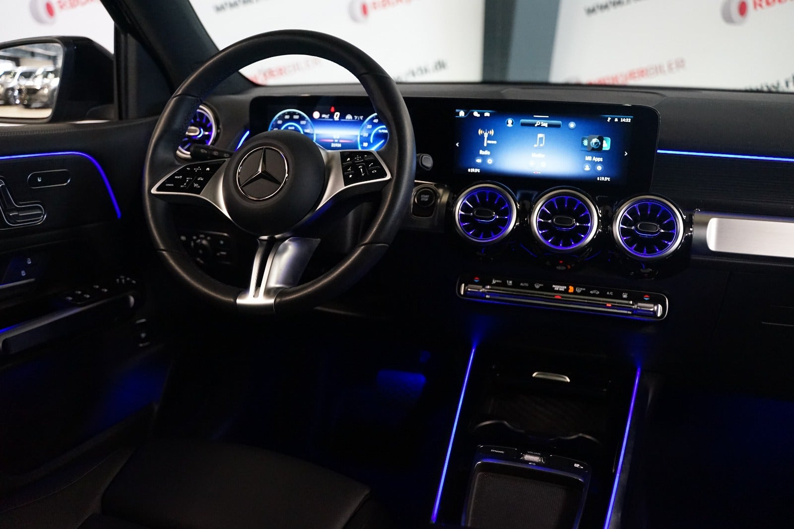 Sort Mercedes EQB250+ fra 2025