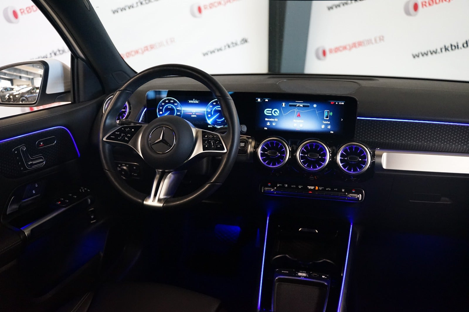 Hvid Mercedes EQB250+ fra 2025