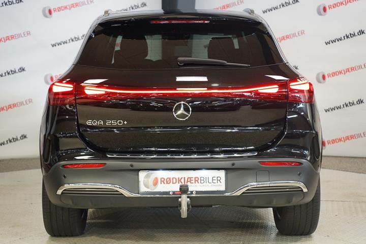 Sort Mercedes EQA250+ fra 2025