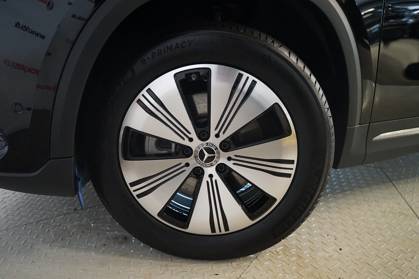 Sort Mercedes EQA250+ fra 2025