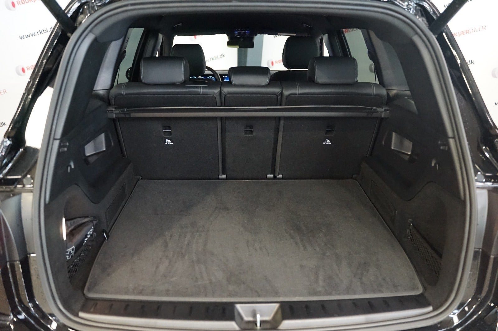Sort Mercedes EQB250+ fra 2025