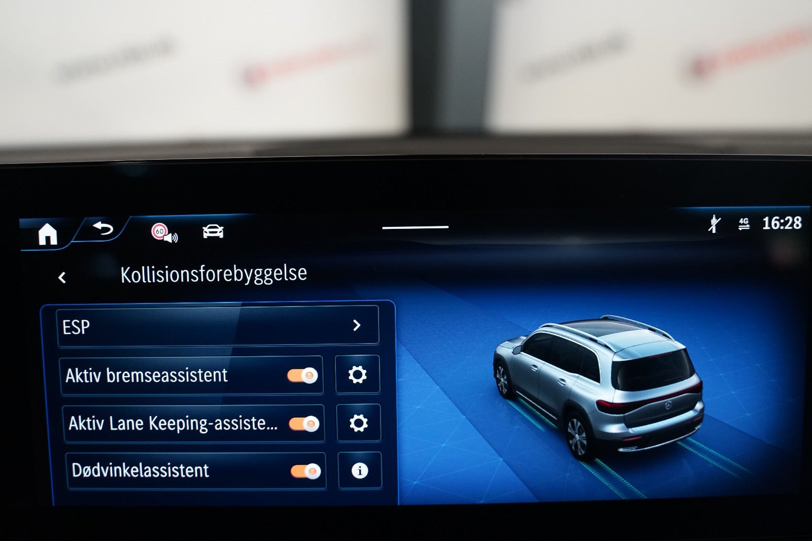 Sort Mercedes EQB250+ fra 2025