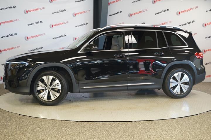 Sort Mercedes EQB250+ fra 2024