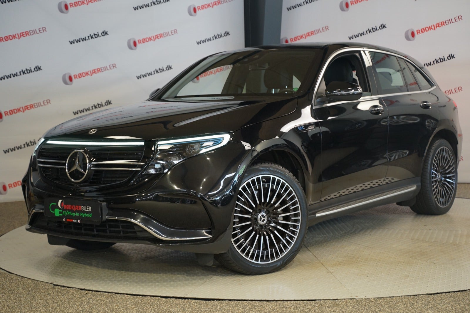 Sort Mercedes EQC400 fra 2022