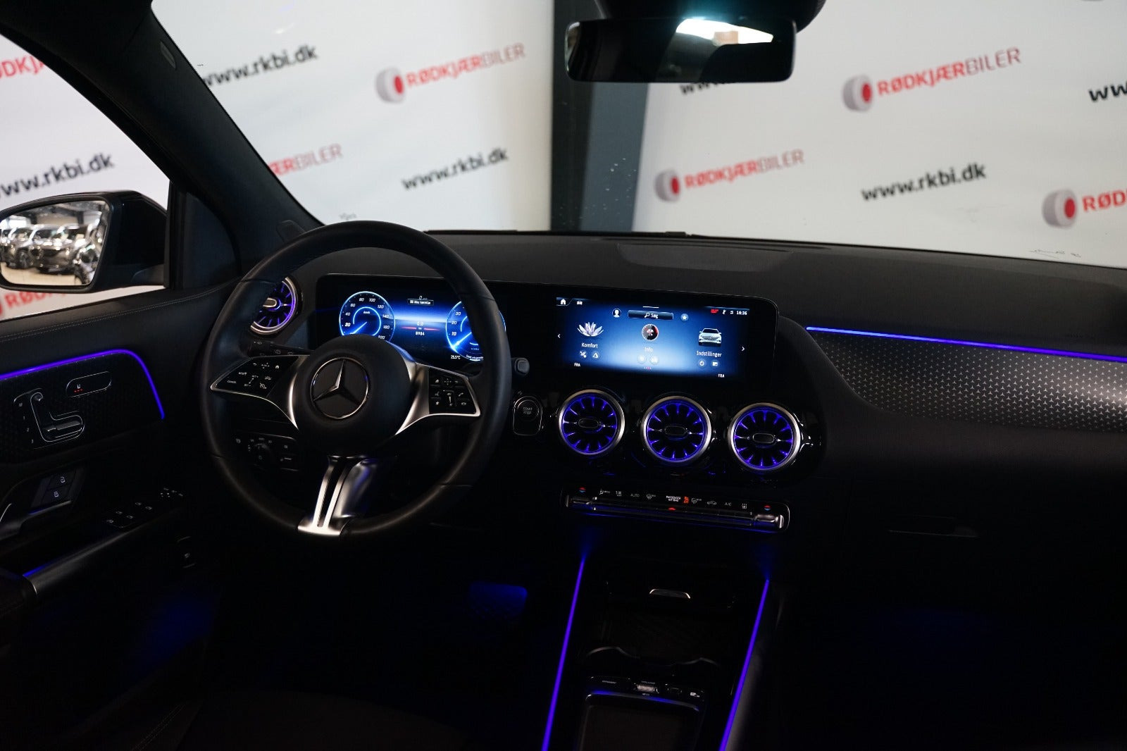 Sort Mercedes EQA250 fra 2025