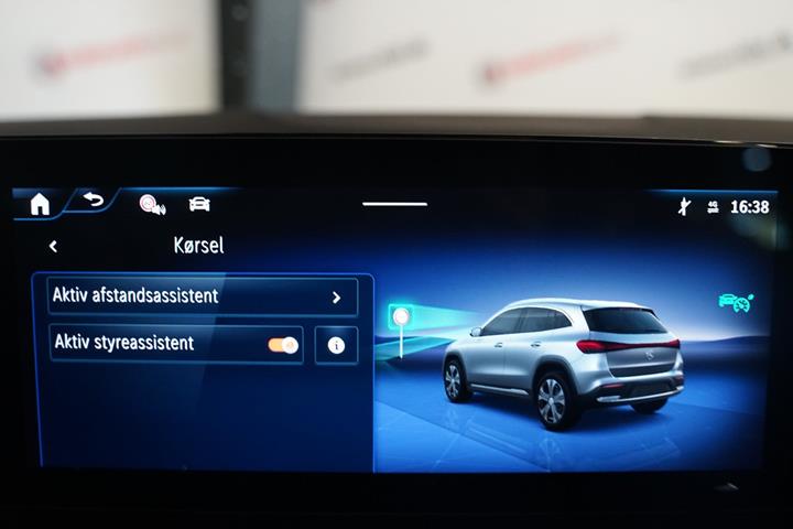 Sort Mercedes EQA250 fra 2025