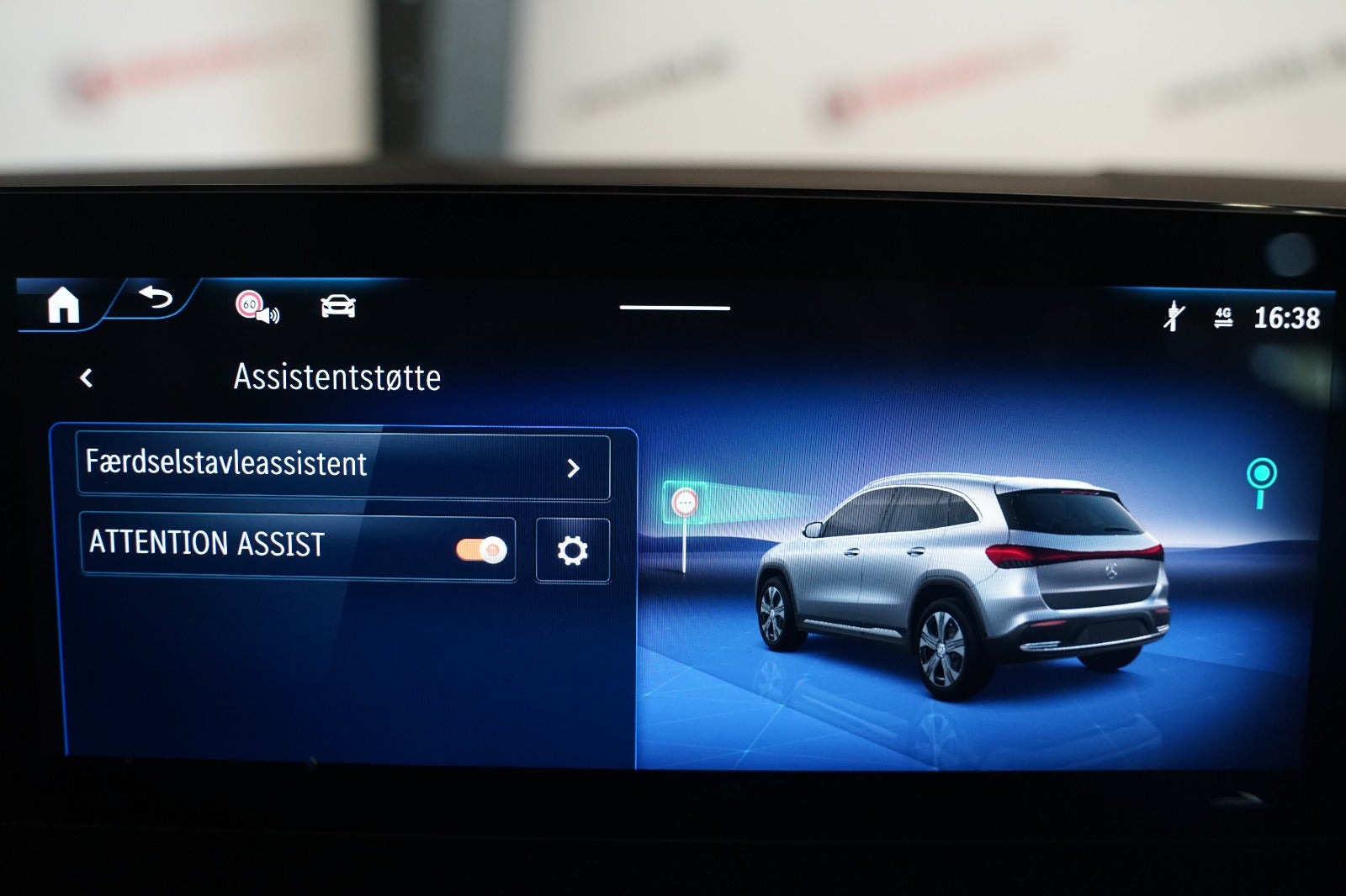 Sort Mercedes EQA250 fra 2025
