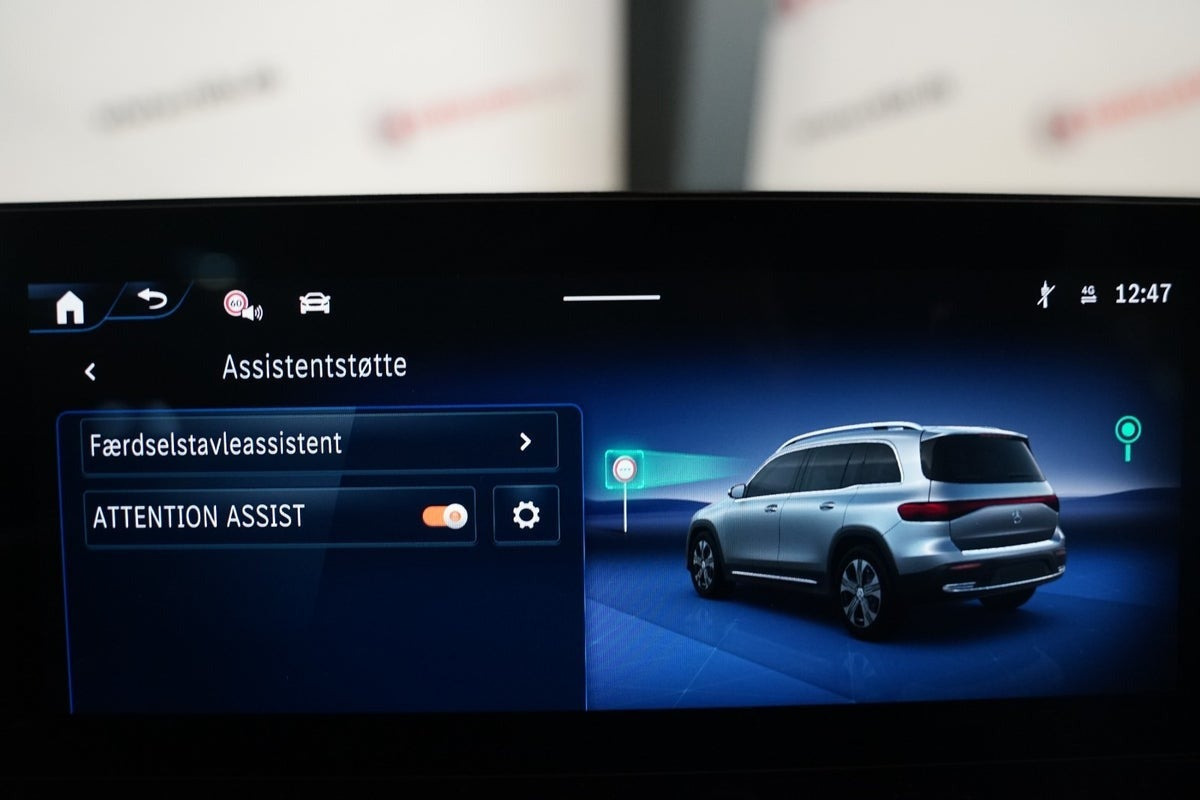 Hvid Mercedes EQB250+ fra 2025