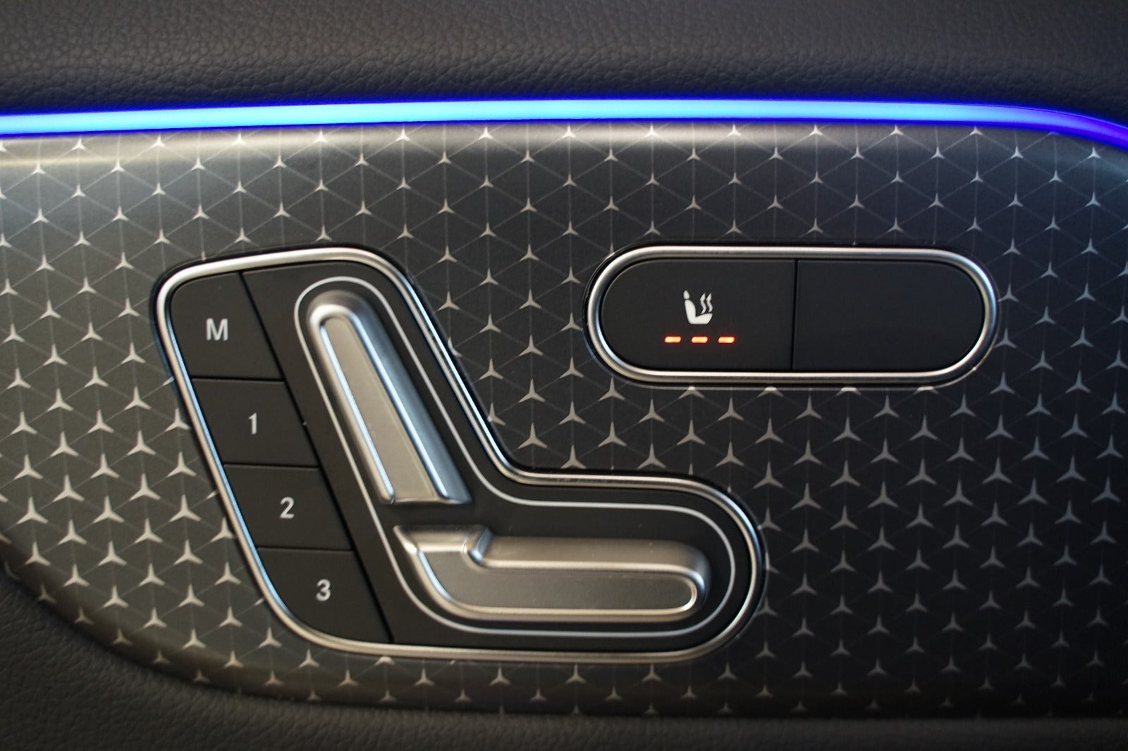 Grå Mercedes EQA250 fra 2025