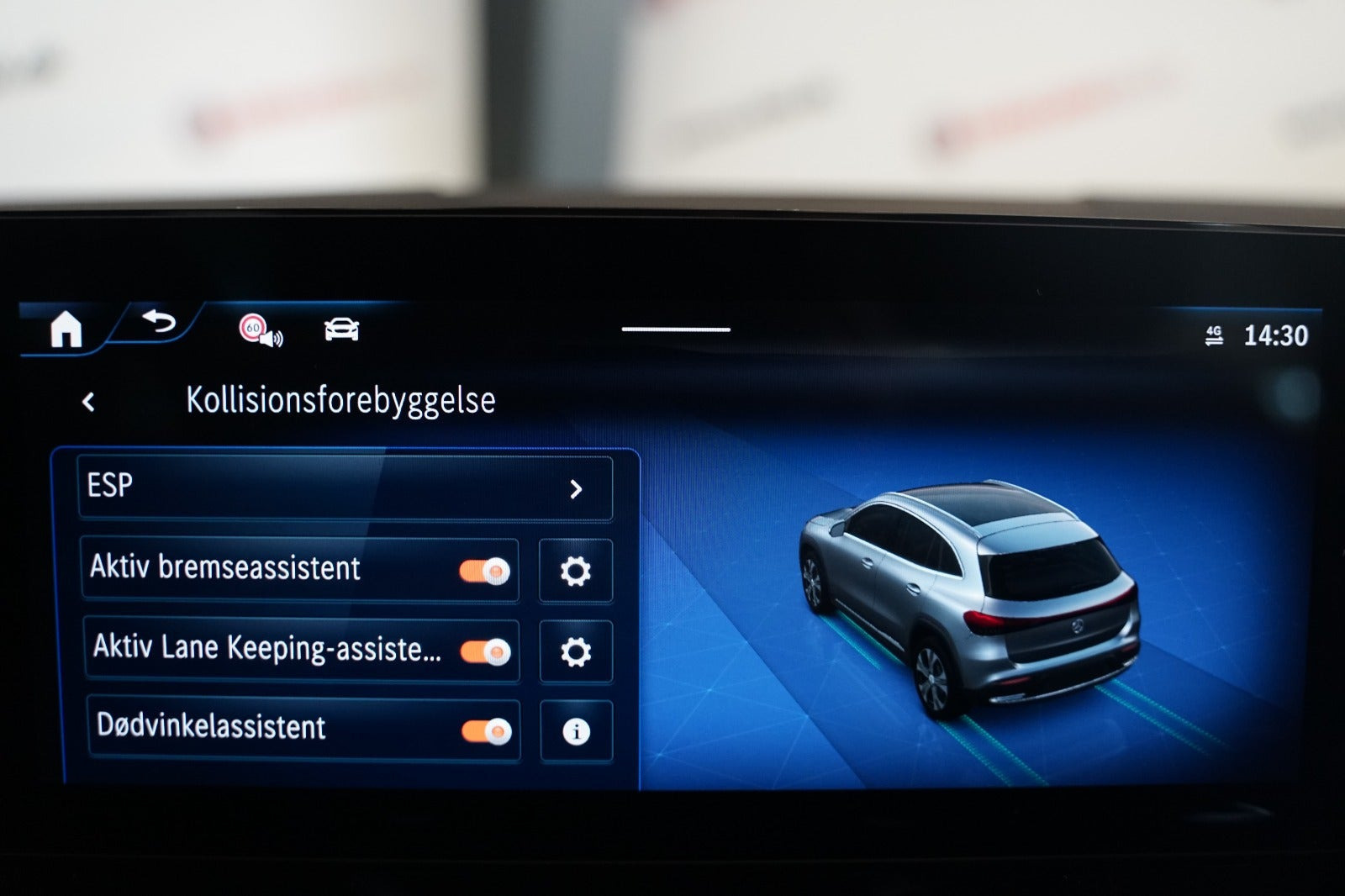 Grå Mercedes EQA250 fra 2025
