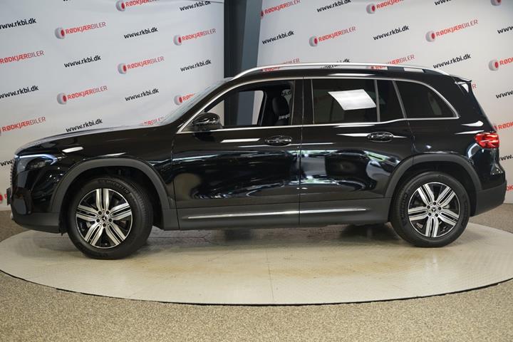Sort Mercedes EQB250+ fra 2025