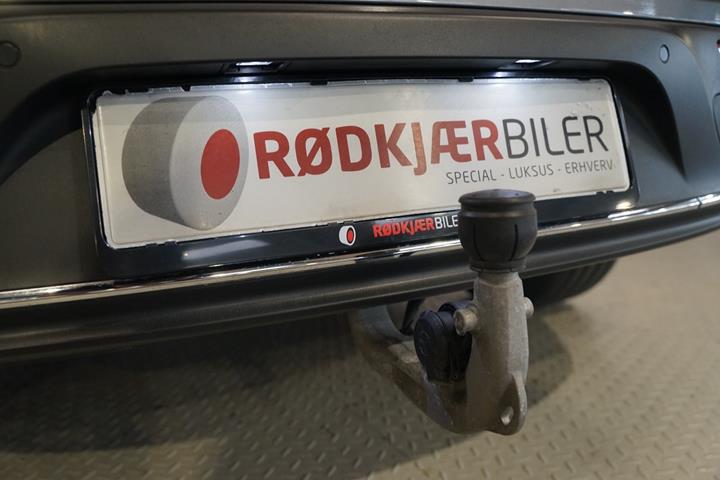 Grå Mercedes EQB250+ fra 2025