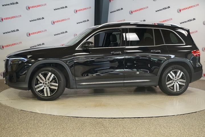 Sort Mercedes EQB250+ fra 2025