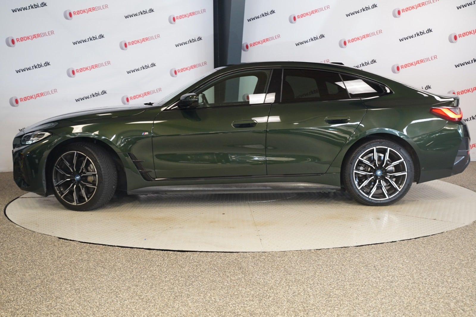 Grøn BMW i4 fra 2023