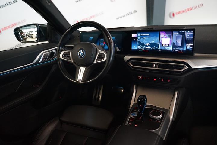 Grøn BMW i4 fra 2023