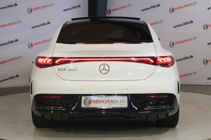 Hvid Mercedes EQE350 fra 2023