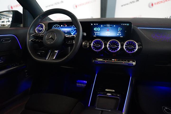Grå Mercedes EQA250+ fra 2025