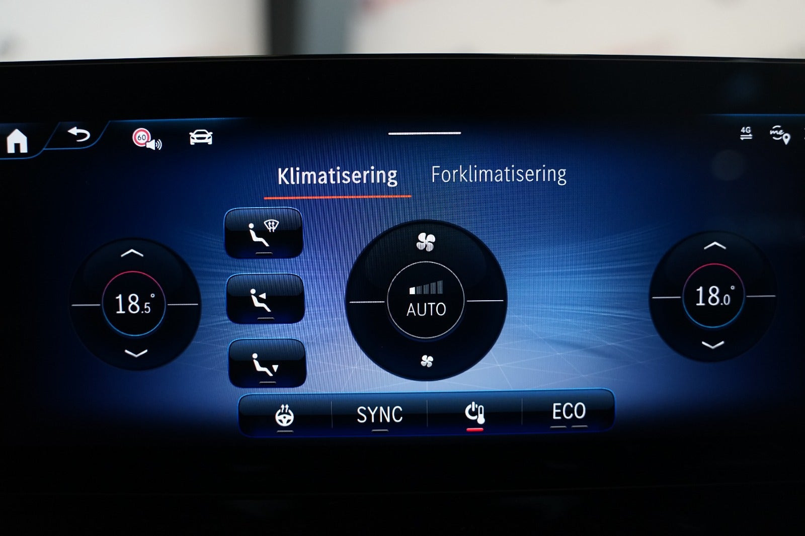 Grå Mercedes EQA250+ fra 2025