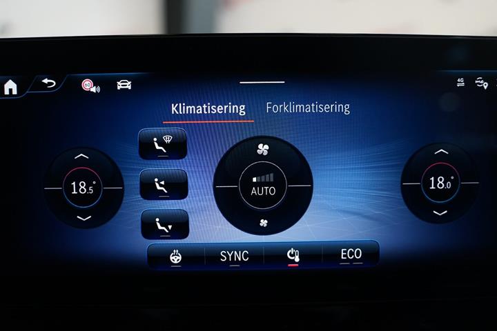 Grå Mercedes EQA250+ fra 2025