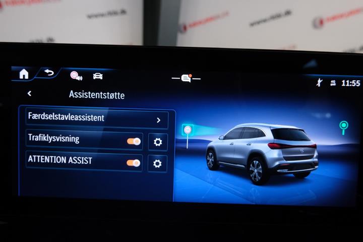 Grå Mercedes EQA250+ fra 2025