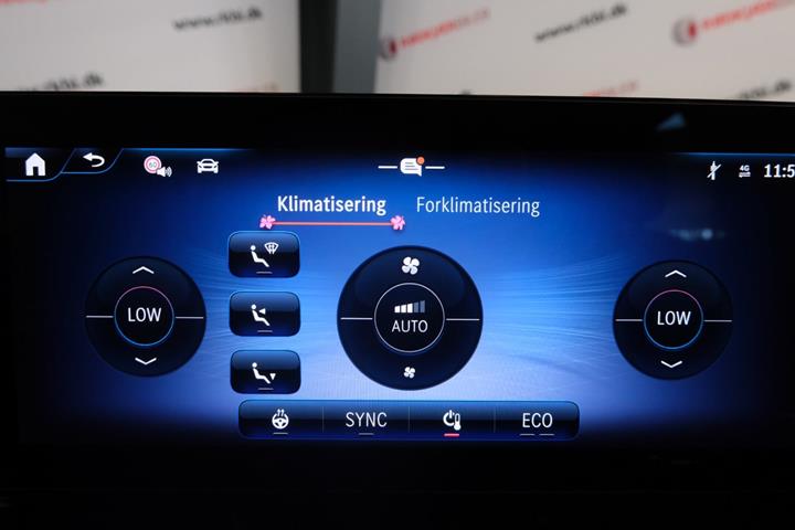 Grå Mercedes EQA250+ fra 2025