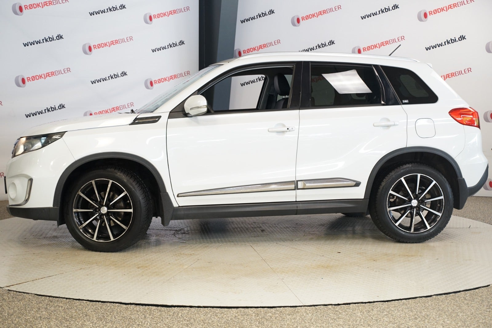 Hvid Suzuki Vitara fra 2015