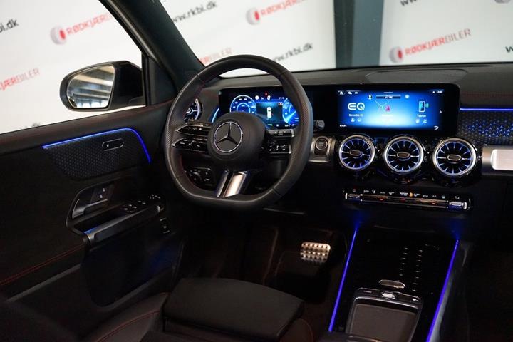 Hvid Mercedes EQB250+ fra 2024