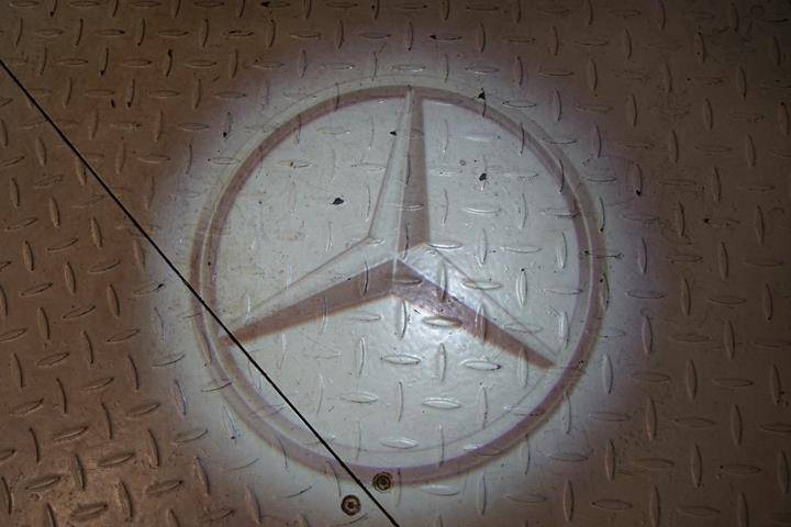 Hvid Mercedes EQB250+ fra 2025
