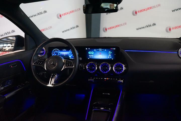 Sort Mercedes EQA250+ fra 2025