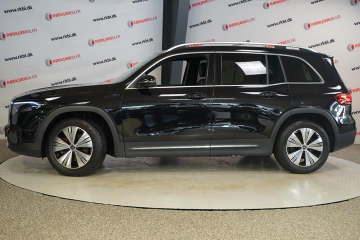 Sort Mercedes EQB250 fra 2022