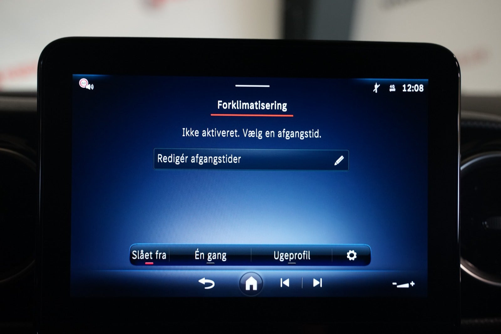 Sort Mercedes eCitan fra 2025