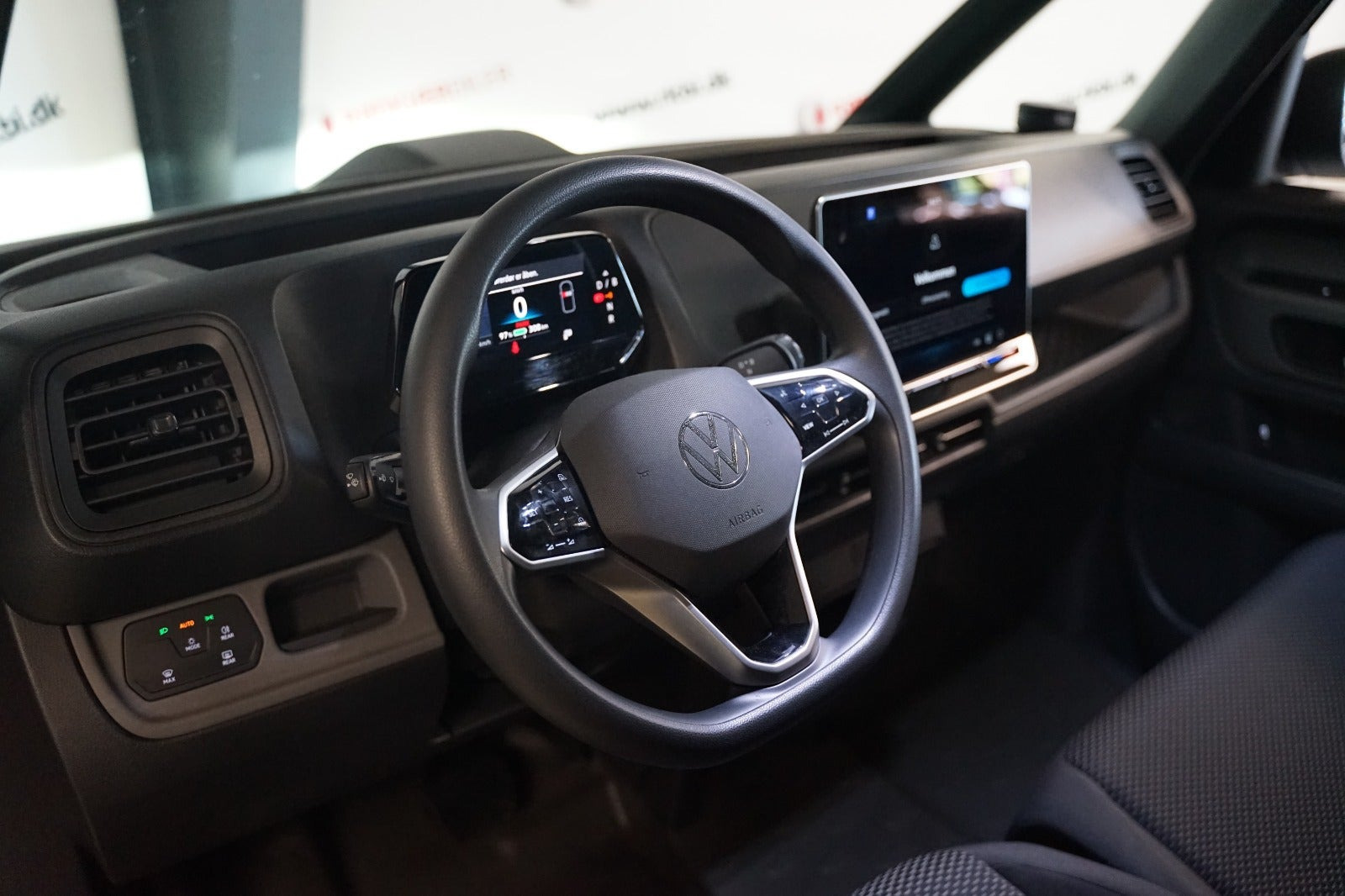 Hvid VW ID.Buzz fra 2025
