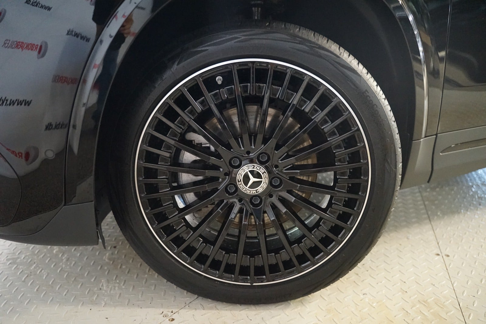 Sort Mercedes EQA250+ fra 2025