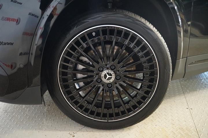 Sort Mercedes EQA250+ fra 2025