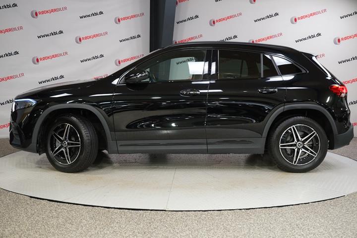 Sort Mercedes EQA250 fra 2024