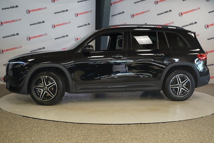 Sort Mercedes EQB250+ fra 2025