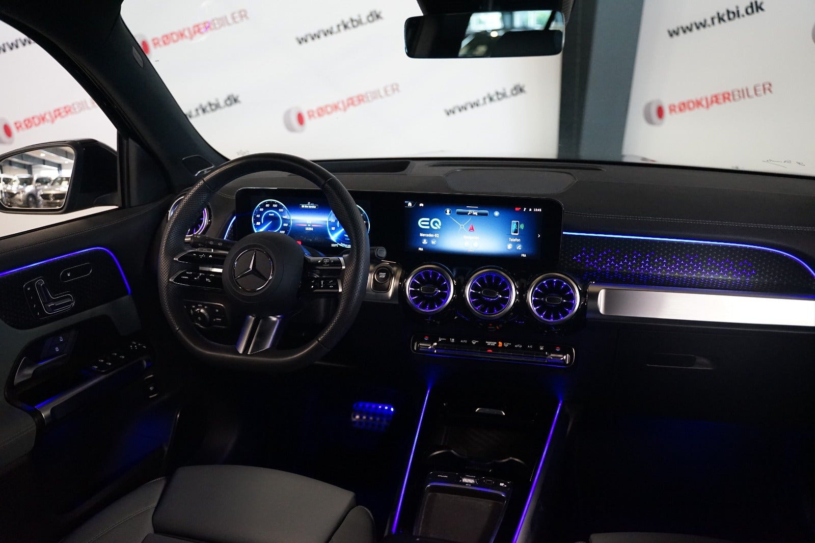 Sort Mercedes EQB250+ fra 2025