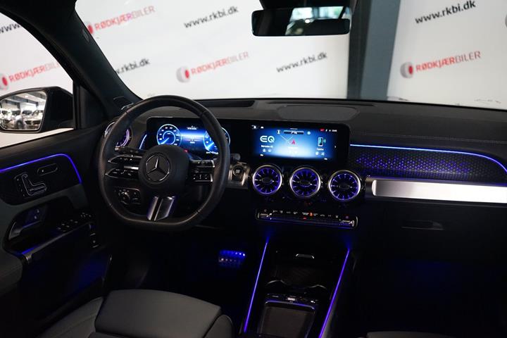 Sort Mercedes EQB250+ fra 2025