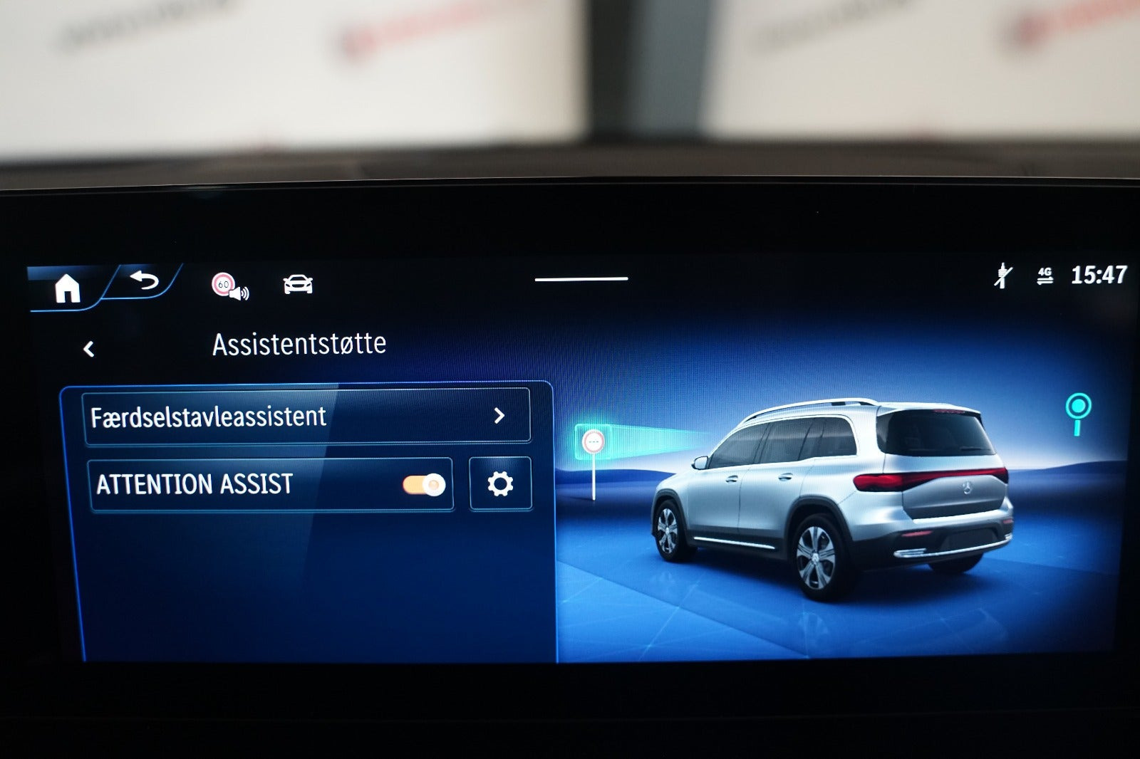 Sort Mercedes EQB250+ fra 2025