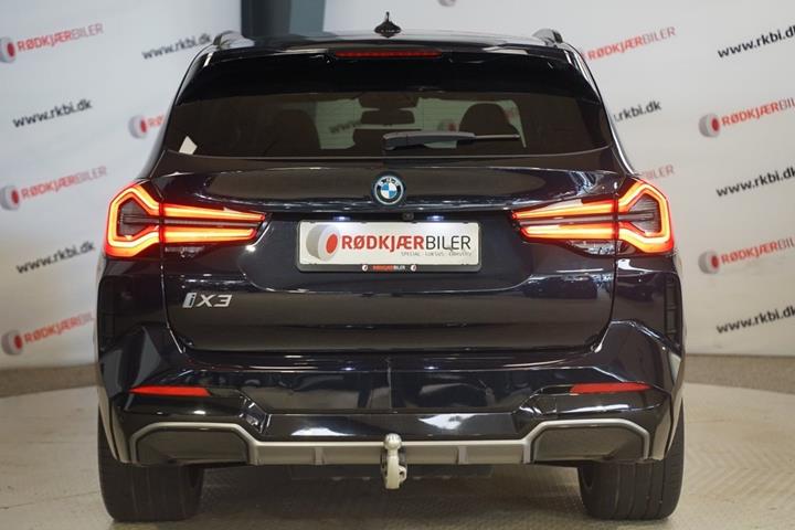 Sort BMW iX3 fra 2023