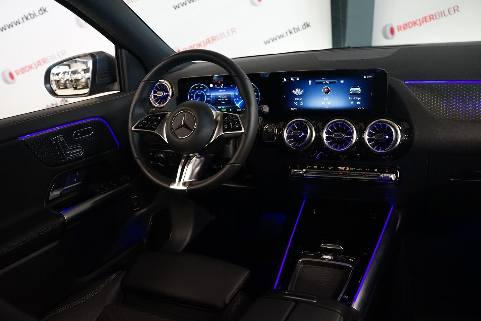Grå Mercedes EQA250+ fra 2025