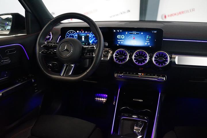 Hvid Mercedes EQB250+ fra 2025