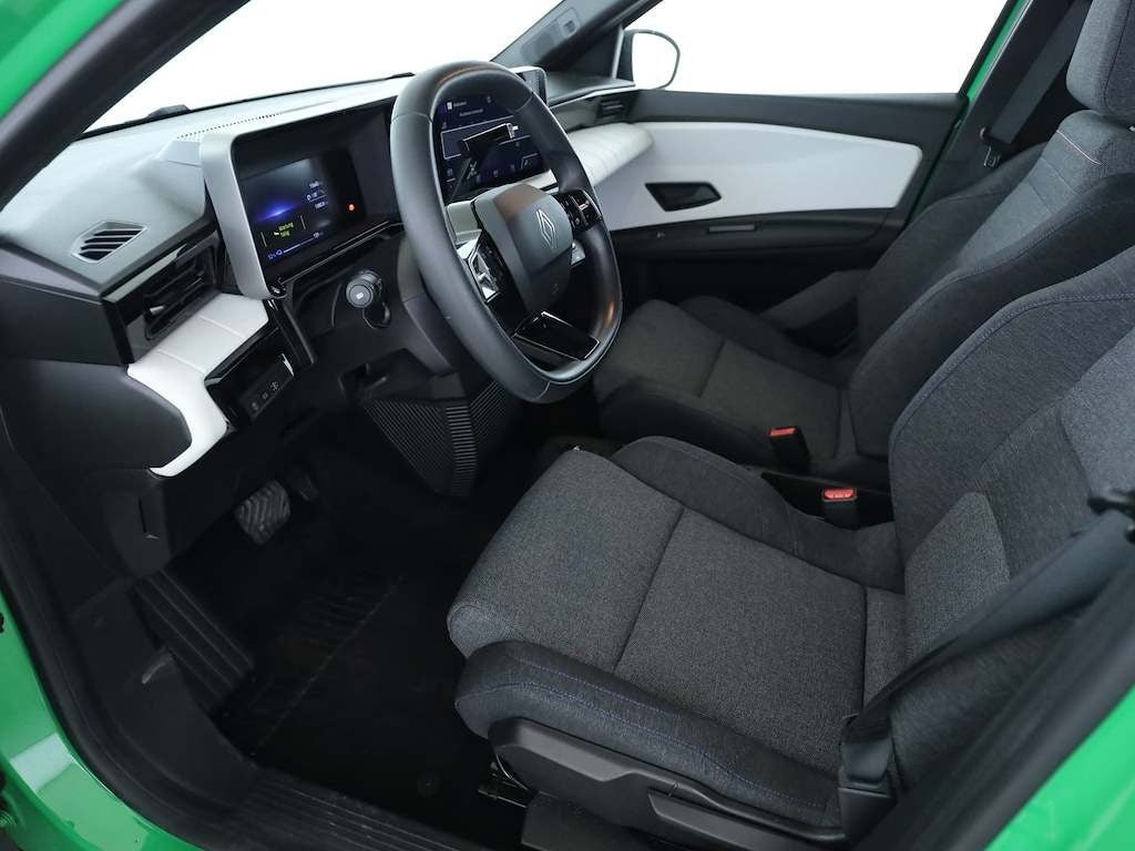 Grøn Renault 5 E-Tech fra 2025