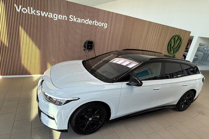 Hvid VW ID.7 fra 2026
