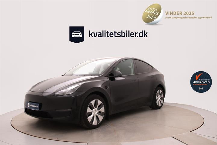 Sort Tesla Model Y fra 2023